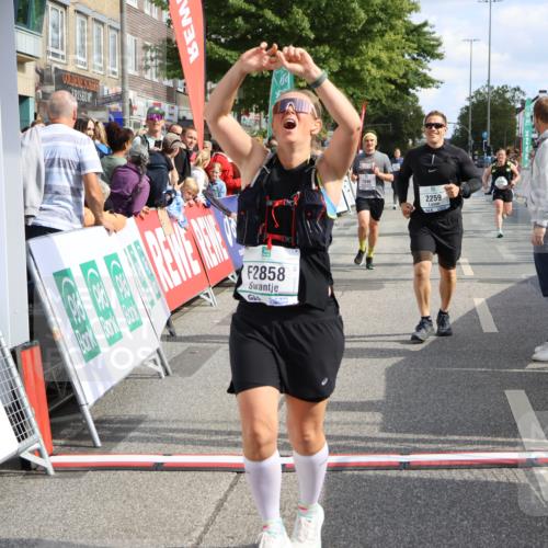 15.09.2024 - PSD Bank Halbmarathon Strokosch-Dieckow http://msf.ph/oto/7069749 15.09.2024 12:31:25 Ziel 1948, 2259, 2858, 3089, 3211, 3279, 3312, 3414, 3416, 3486, 3542 meine-sportfotos.de