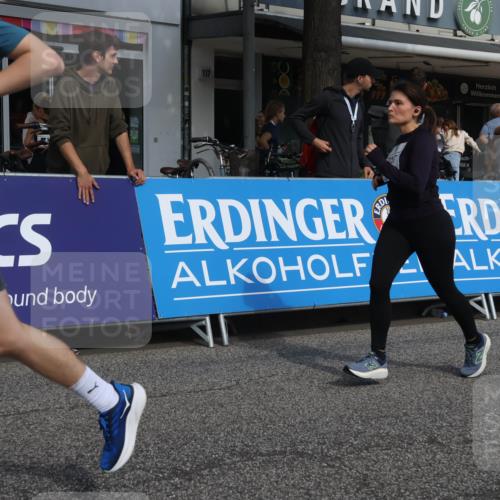 15.09.2024 - PSD Bank Halbmarathon Michael Strokosch http://msf.ph/oto/7069762 15.09.2024 12:07:59 Ziel 1159, 1633, 1646, 2040, 2521, 2781, 2996, 3145, 3257 meine-sportfotos.de