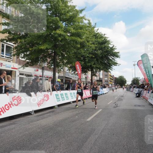 15.09.2024 - PSD Bank Halbmarathon Miley Keyser http://msf.ph/oto/7069775 15.09.2024 11:22:11 Ziel 415, 423, 631, 654, 876, 877 meine-sportfotos.de