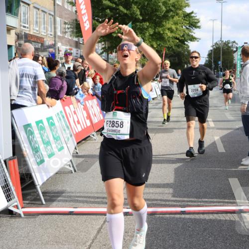15.09.2024 - PSD Bank Halbmarathon Strokosch-Dieckow http://msf.ph/oto/7069777 15.09.2024 12:31:25 Ziel 1948, 2259, 2858, 3089, 3211, 3279, 3312, 3414, 3416, 3486, 3542 meine-sportfotos.de
