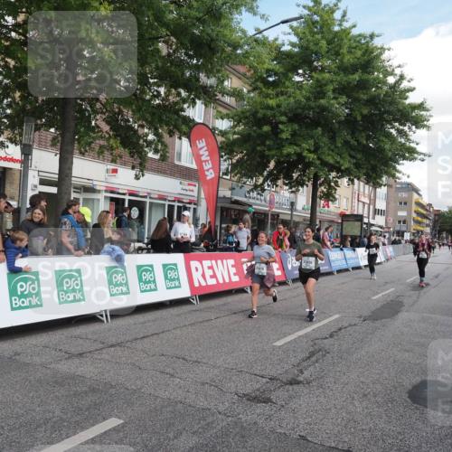 15.09.2024 - PSD Bank Halbmarathon Miley Keyser http://msf.ph/oto/7069783 15.09.2024 12:22:36 Ziel 836, 2238, 2862, 3018, 3036, 3127, 3199, 3282, 3299, 3304 meine-sportfotos.de