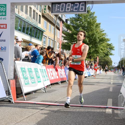 15.09.2024 - PSD Bank Halbmarathon Strokosch-Dieckow http://msf.ph/oto/7069786 15.09.2024 11:09:17 Ziel 495, 496, 499, 510, 529 meine-sportfotos.de