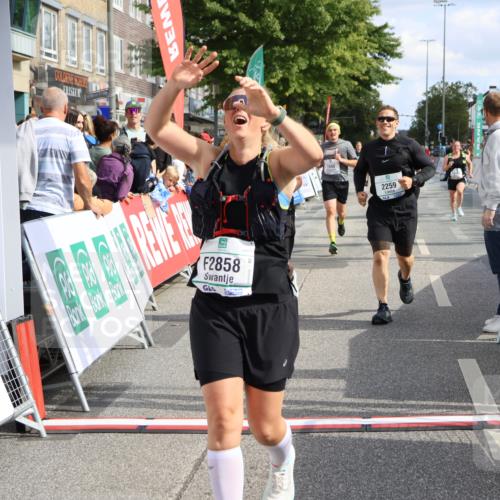 15.09.2024 - PSD Bank Halbmarathon Strokosch-Dieckow http://msf.ph/oto/7069808 15.09.2024 12:31:26 Ziel 1948, 2259, 2858, 3089, 3211, 3279, 3414, 3416, 3486, 3542 meine-sportfotos.de