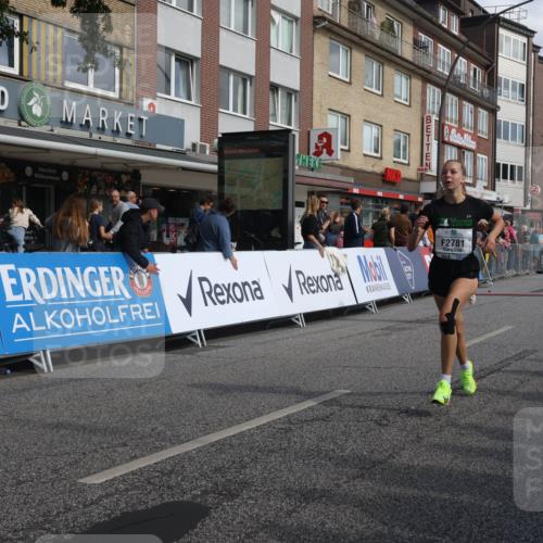15.09.2024 - PSD Bank Halbmarathon Michael Strokosch http://msf.ph/oto/7069813 15.09.2024 12:08:03 Ziel 1159, 1633, 1646, 1917, 2521, 2781, 2996, 3110, 3145, 3257 meine-sportfotos.de