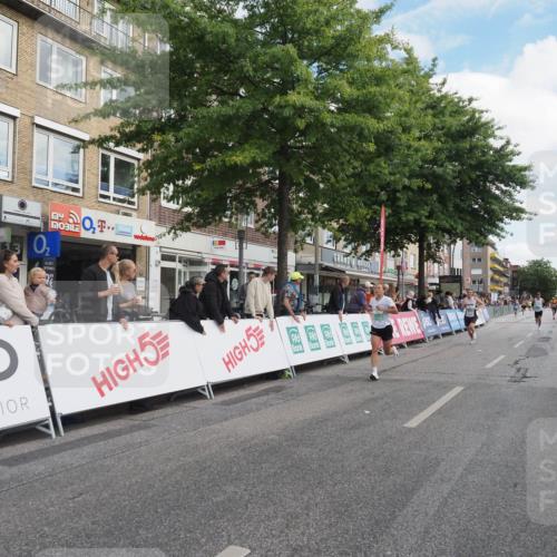 15.09.2024 - PSD Bank Halbmarathon Miley Keyser http://msf.ph/oto/7069822 15.09.2024 11:22:16 Ziel 415, 423, 593, 631, 641, 654, 666, 685, 824, 877 meine-sportfotos.de