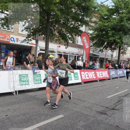 15.09.2024 - PSD Bank Halbmarathon Miley Keyser http://msf.ph/oto/7069824 15.09.2024 12:22:37 Ziel 836, 2238, 2862, 3018, 3036, 3127, 3199, 3282, 3299, 3304, 3443 meine-sportfotos.de