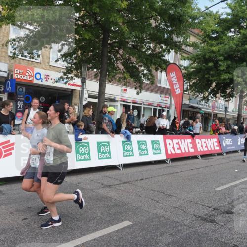 15.09.2024 - PSD Bank Halbmarathon Miley Keyser http://msf.ph/oto/7069840 15.09.2024 12:22:38 Ziel 836, 2238, 2862, 3018, 3036, 3127, 3199, 3282, 3299, 3304, 3443 meine-sportfotos.de