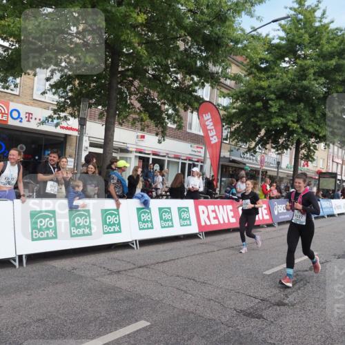 15.09.2024 - PSD Bank Halbmarathon Miley Keyser http://msf.ph/oto/7069872 15.09.2024 12:22:40 Ziel 836, 2238, 2862, 3018, 3036, 3127, 3199, 3282, 3299, 3304, 3443 meine-sportfotos.de