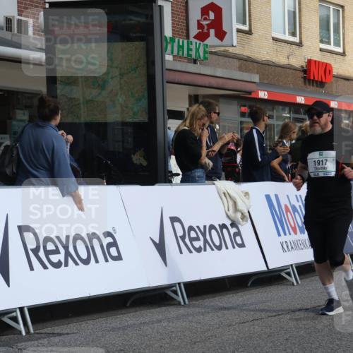 15.09.2024 - PSD Bank Halbmarathon Michael Strokosch http://msf.ph/oto/7069873 15.09.2024 12:08:08 Ziel 1159, 1633, 1646, 1917, 2642, 2668, 2781, 3110, 3145, 3257, 3496 meine-sportfotos.de