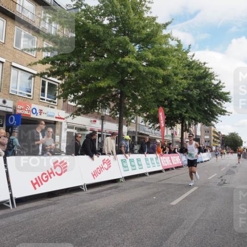 15.09.2024 - PSD Bank Halbmarathon Miley Keyser http://msf.ph/oto/7069885 15.09.2024 11:22:20 Ziel 423, 432, 593, 631, 641, 666, 685, 823, 824, 877 meine-sportfotos.de