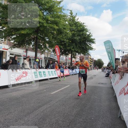 15.09.2024 - PSD Bank Halbmarathon Miley Keyser http://msf.ph/oto/7069943 15.09.2024 11:22:26 Ziel 423, 432, 593, 631, 641, 666, 681, 685, 823, 824, 1473 meine-sportfotos.de