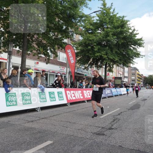 15.09.2024 - PSD Bank Halbmarathon Miley Keyser http://msf.ph/oto/7069960 15.09.2024 12:22:57 Ziel 2238, 2394, 3199, 3219, 3361, 3443 meine-sportfotos.de