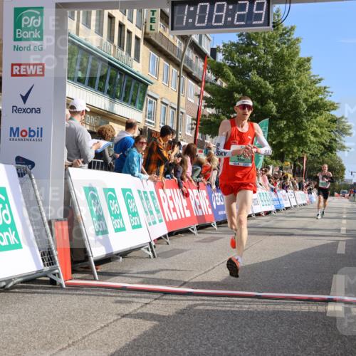 15.09.2024 - PSD Bank Halbmarathon Strokosch-Dieckow http://msf.ph/oto/7069972 15.09.2024 11:09:20 Ziel 495, 499, 510, 529 meine-sportfotos.de