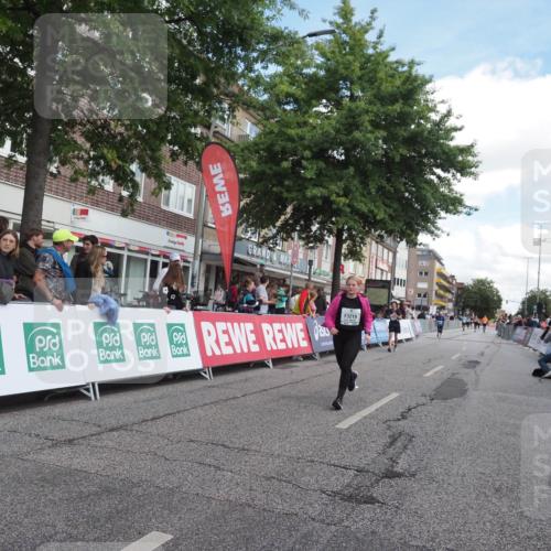 15.09.2024 - PSD Bank Halbmarathon Miley Keyser http://msf.ph/oto/7069984 15.09.2024 12:23:01 Ziel 2394, 2999, 3219, 3361 meine-sportfotos.de