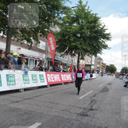 15.09.2024 - PSD Bank Halbmarathon Miley Keyser http://msf.ph/oto/7069989 15.09.2024 12:23:01 Ziel 2394, 2999, 3219, 3361 meine-sportfotos.de