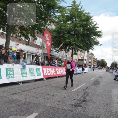 15.09.2024 - PSD Bank Halbmarathon Miley Keyser http://msf.ph/oto/7069992 15.09.2024 12:23:01 Ziel 2394, 2999, 3219, 3361 meine-sportfotos.de