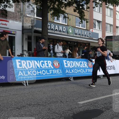 15.09.2024 - PSD Bank Halbmarathon Michael Strokosch http://msf.ph/oto/7069993 15.09.2024 12:08:19 Ziel 791, 1869, 1917, 2003, 2011, 2281, 2397, 2401, 2642, 2668, 3049, 3110, 3360, 3496 meine-sportfotos.de