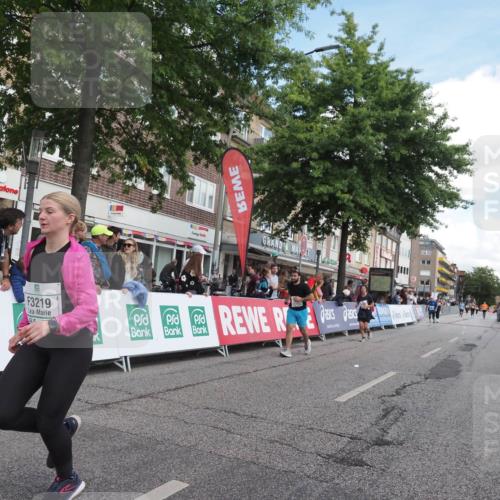 15.09.2024 - PSD Bank Halbmarathon Miley Keyser http://msf.ph/oto/7070004 15.09.2024 12:23:02 Ziel 2394, 2400, 2999, 3219, 3361 meine-sportfotos.de