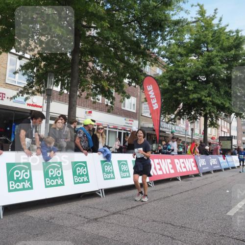 15.09.2024 - PSD Bank Halbmarathon Miley Keyser http://msf.ph/oto/7070036 15.09.2024 12:23:06 Ziel 803, 2394, 2400, 2933, 2999, 3219, 3361 meine-sportfotos.de