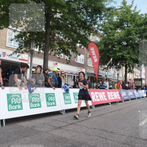 15.09.2024 - PSD Bank Halbmarathon Miley Keyser http://msf.ph/oto/7070040 15.09.2024 12:23:06 Ziel 803, 2394, 2400, 2933, 2999, 3219, 3361 meine-sportfotos.de