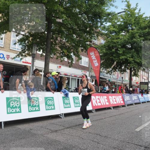 15.09.2024 - PSD Bank Halbmarathon Miley Keyser http://msf.ph/oto/7070103 15.09.2024 12:23:12 Ziel 803, 2078, 2394, 2400, 2550, 2933, 2999, 3219, 3320 meine-sportfotos.de