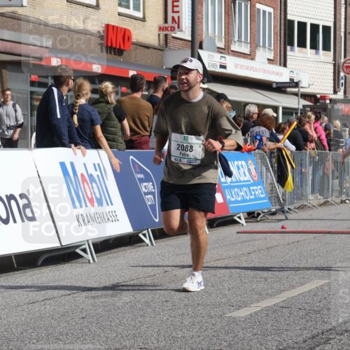 15.09.2024 - PSD Bank Halbmarathon Michael Strokosch http://msf.ph/oto/7070241 15.09.2024 12:08:39 Ziel 791, 1699, 1786, 2011, 2088, 2891, 2908, 3554, 3559 meine-sportfotos.de