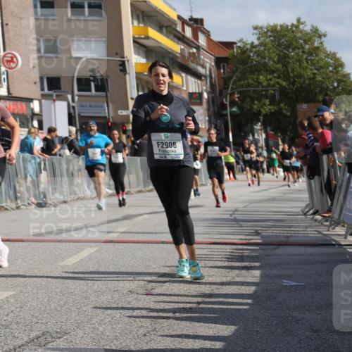 15.09.2024 - PSD Bank Halbmarathon Michael Strokosch http://msf.ph/oto/7070307 15.09.2024 12:08:45 Ziel 1664, 1699, 1786, 2088, 2240, 2621, 2891, 2908, 3200, 3554, 3559 meine-sportfotos.de