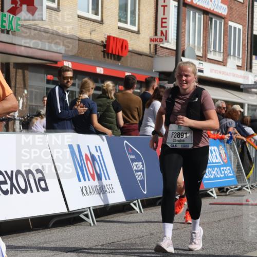 15.09.2024 - PSD Bank Halbmarathon Michael Strokosch http://msf.ph/oto/7070319 15.09.2024 12:08:46 Ziel 1664, 1699, 1786, 1912, 1949, 2088, 2240, 2621, 2796, 2891, 2908, 3200, 3554, 3559 meine-sportfotos.de