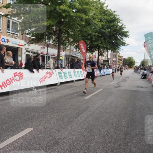 15.09.2024 - PSD Bank Halbmarathon Miley Keyser http://msf.ph/oto/7070331 15.09.2024 11:23:15 Ziel 650, 663, 674, 679, 683, 881, 1022 meine-sportfotos.de