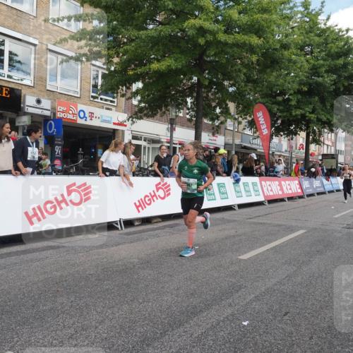 15.09.2024 - PSD Bank Halbmarathon Miley Keyser http://msf.ph/oto/7070333 15.09.2024 12:23:37 Ziel 987, 2307, 2403, 2981, 3002, 3243, 3277, 3370, 3450 meine-sportfotos.de