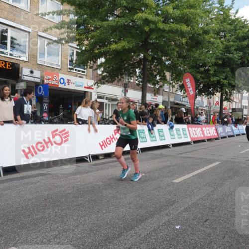 15.09.2024 - PSD Bank Halbmarathon Miley Keyser http://msf.ph/oto/7070338 15.09.2024 12:23:38 Ziel 987, 2307, 2403, 2981, 3002, 3277, 3370, 3450 meine-sportfotos.de