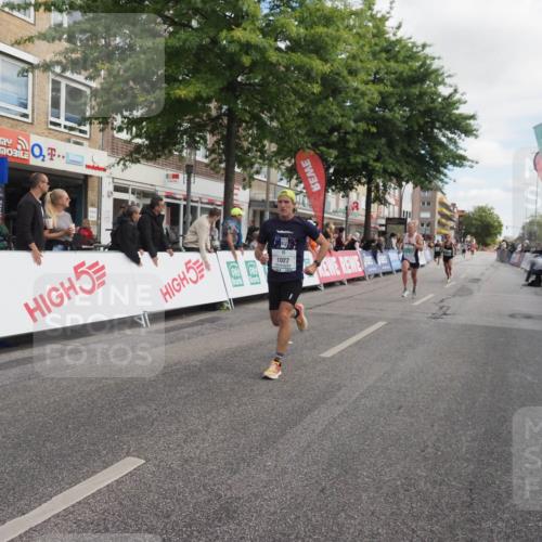 15.09.2024 - PSD Bank Halbmarathon Miley Keyser http://msf.ph/oto/7070345 15.09.2024 11:23:15 Ziel 650, 663, 674, 679, 683, 881, 1022 meine-sportfotos.de