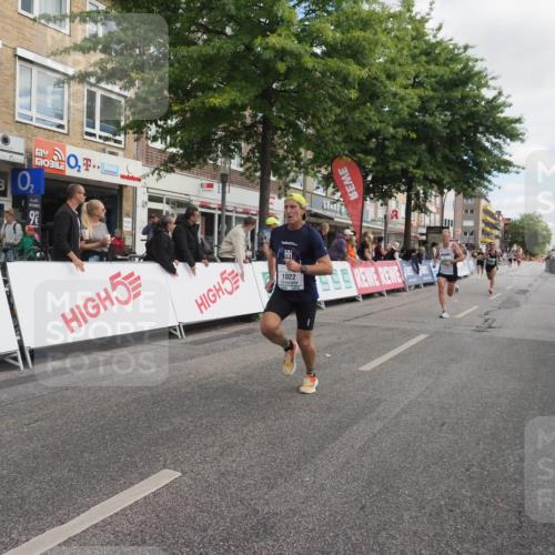 15.09.2024 - PSD Bank Halbmarathon Miley Keyser http://msf.ph/oto/7070349 15.09.2024 11:23:16 Ziel 650, 663, 674, 679, 683, 881, 1022 meine-sportfotos.de