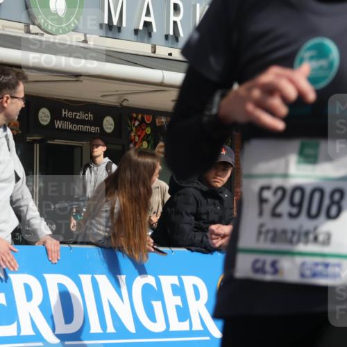 15.09.2024 - PSD Bank Halbmarathon Michael Strokosch http://msf.ph/oto/7070355 15.09.2024 12:08:48 Ziel 1664, 1699, 1786, 1912, 1949, 2088, 2240, 2621, 2796, 2891, 2908, 3200, 3559 meine-sportfotos.de