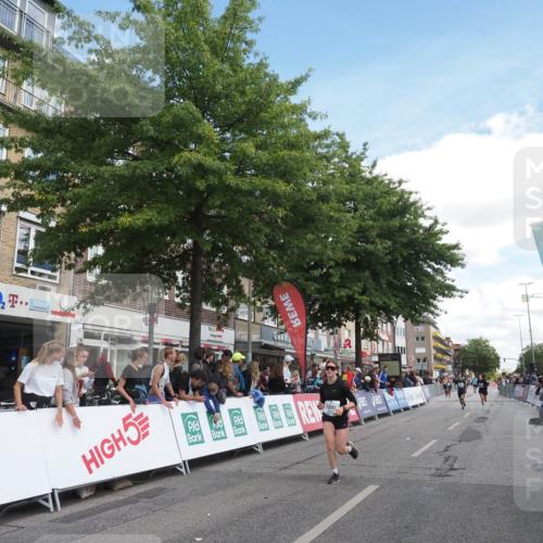 15.09.2024 - PSD Bank Halbmarathon Miley Keyser http://msf.ph/oto/7070387 15.09.2024 12:23:43 Ziel 987, 2403, 2981, 3002, 3277, 3450 meine-sportfotos.de