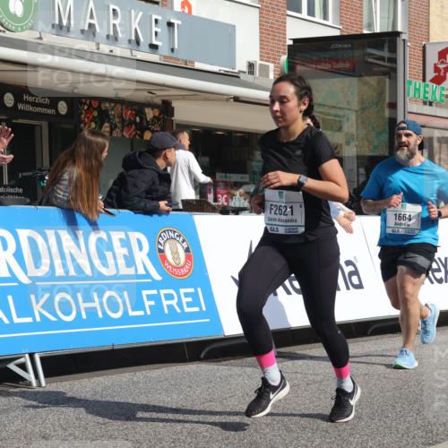 15.09.2024 - PSD Bank Halbmarathon Michael Strokosch http://msf.ph/oto/7070412 15.09.2024 12:08:53 Ziel 1446, 1664, 1699, 1786, 1912, 1949, 2165, 2214, 2240, 2621, 2796, 2891, 2908, 3060, 3200 meine-sportfotos.de