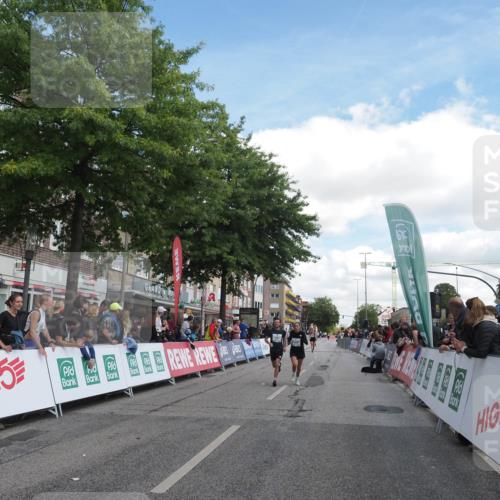 15.09.2024 - PSD Bank Halbmarathon Miley Keyser http://msf.ph/oto/7070418 15.09.2024 12:23:47 Ziel 987, 2403, 2981, 3002, 3277, 3450 meine-sportfotos.de