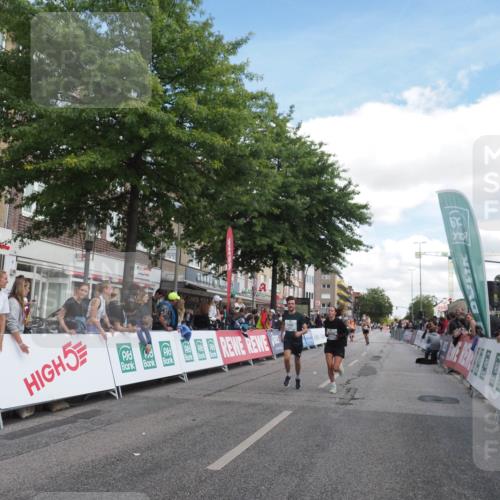 15.09.2024 - PSD Bank Halbmarathon Miley Keyser http://msf.ph/oto/7070439 15.09.2024 12:23:48 Ziel 987, 2403, 2981, 3002, 3450 meine-sportfotos.de