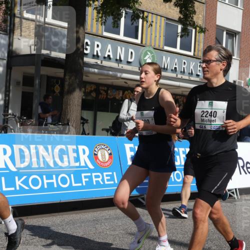 15.09.2024 - PSD Bank Halbmarathon Michael Strokosch http://msf.ph/oto/7070443 15.09.2024 12:08:55 Ziel 1446, 1664, 1699, 1786, 1912, 1949, 2165, 2214, 2240, 2621, 2796, 2891, 2908, 3060, 3200 meine-sportfotos.de