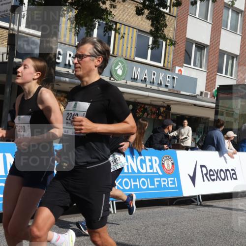 15.09.2024 - PSD Bank Halbmarathon Michael Strokosch http://msf.ph/oto/7070449 15.09.2024 12:08:55 Ziel 1446, 1664, 1699, 1786, 1912, 1949, 2165, 2214, 2240, 2621, 2796, 2891, 2908, 3060, 3200 meine-sportfotos.de