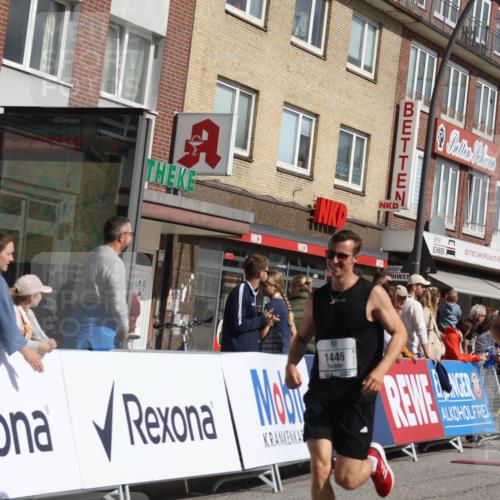 15.09.2024 - PSD Bank Halbmarathon Michael Strokosch http://msf.ph/oto/7070516 15.09.2024 12:09:00 Ziel 1446, 1664, 1912, 1949, 2132, 2165, 2214, 2240, 2437, 2621, 2796, 3060, 3167, 3200 meine-sportfotos.de