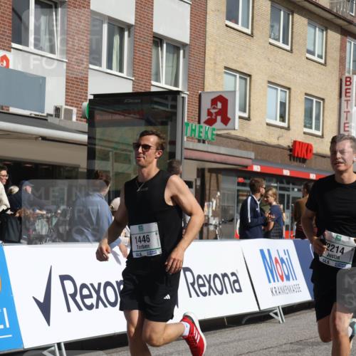15.09.2024 - PSD Bank Halbmarathon Michael Strokosch http://msf.ph/oto/7070534 15.09.2024 12:09:01 Ziel 1446, 1664, 1912, 1949, 2132, 2165, 2214, 2240, 2437, 2621, 2796, 3060, 3167, 3200 meine-sportfotos.de