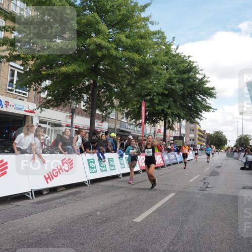 15.09.2024 - PSD Bank Halbmarathon Miley Keyser http://msf.ph/oto/7070537 15.09.2024 12:23:57 Ziel 1883, 2403, 2537, 3003, 3075, 3428, 3450 meine-sportfotos.de