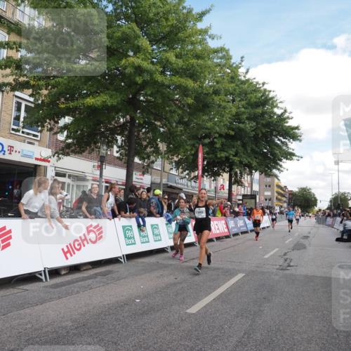 15.09.2024 - PSD Bank Halbmarathon Miley Keyser http://msf.ph/oto/7070541 15.09.2024 12:23:57 Ziel 1883, 2403, 2537, 3003, 3075, 3428, 3450 meine-sportfotos.de