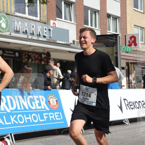 15.09.2024 - PSD Bank Halbmarathon Michael Strokosch http://msf.ph/oto/7070547 15.09.2024 12:09:02 Ziel 1446, 1664, 1912, 1949, 2132, 2165, 2214, 2240, 2437, 2621, 2796, 3060, 3167, 3200 meine-sportfotos.de