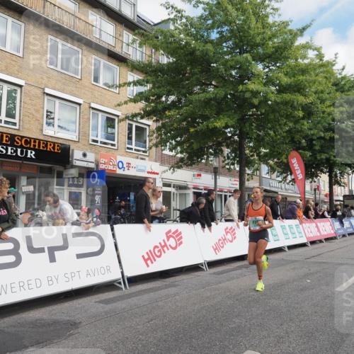 15.09.2024 - PSD Bank Halbmarathon Miley Keyser http://msf.ph/oto/7070559 15.09.2024 11:23:29 Ziel 638, 663, 679, 687, 879, 881, 1028 meine-sportfotos.de