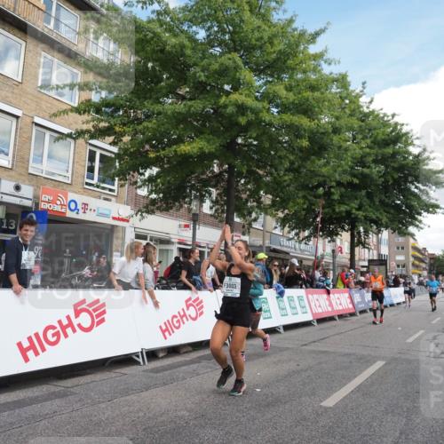 15.09.2024 - PSD Bank Halbmarathon Miley Keyser http://msf.ph/oto/7070574 15.09.2024 12:23:58 Ziel 1883, 2403, 2537, 3003, 3075, 3428, 3450 meine-sportfotos.de