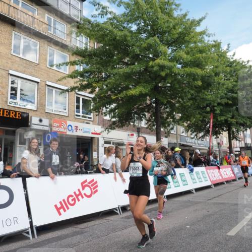 15.09.2024 - PSD Bank Halbmarathon Miley Keyser http://msf.ph/oto/7070589 15.09.2024 12:23:58 Ziel 1883, 2403, 2537, 3003, 3075, 3428, 3450 meine-sportfotos.de