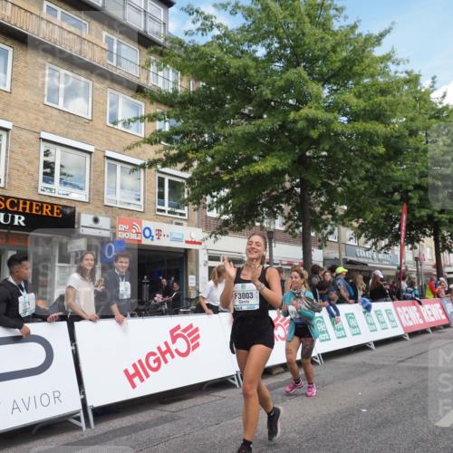 15.09.2024 - PSD Bank Halbmarathon Miley Keyser http://msf.ph/oto/7070593 15.09.2024 12:23:58 Ziel 1883, 2403, 2537, 3003, 3075, 3428, 3450 meine-sportfotos.de