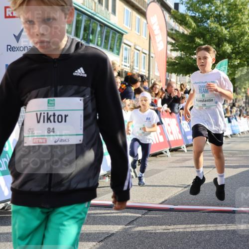 15.09.2024 - PSD Bank Halbmarathon Strokosch-Dieckow http://msf.ph/oto/7070602 15.09.2024 10:28:26 Ziel 14, 43, 84, 94, 132, 135, 149, 161, 166, 208, 217, 230, 258, 262, 293 meine-sportfotos.de
